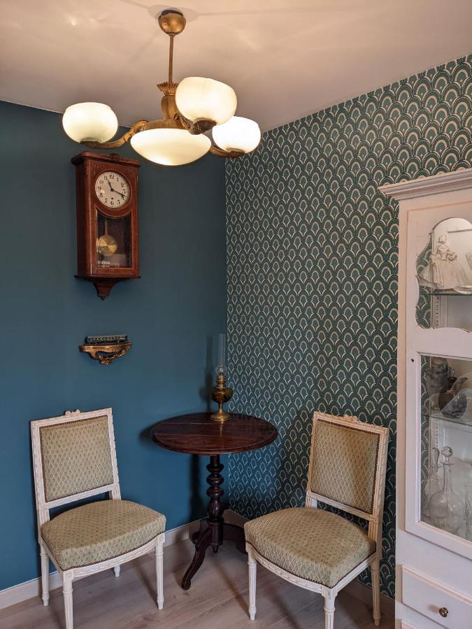 Suite Orient Express Dans L'Auberge Des Trains Mythiques Laniscat Exterior photo